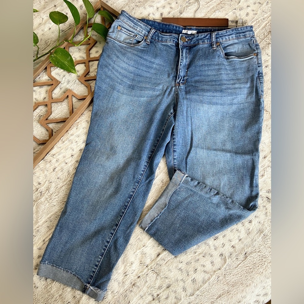 STS Blue High Rise Ankle - Straight Leg Raw Hem Jean - Size 16
